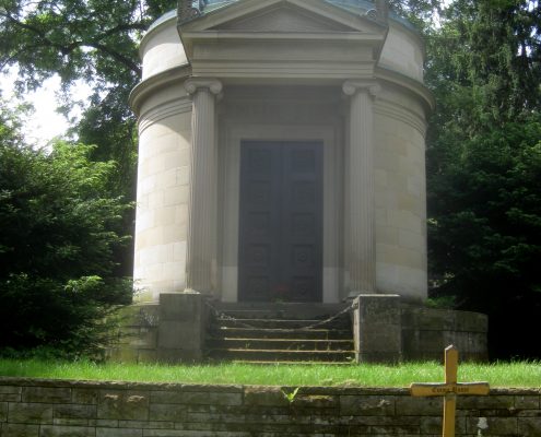 Friedhof Stuttgart Heslach_Benckendorff-Mausoleum-Leibrock
