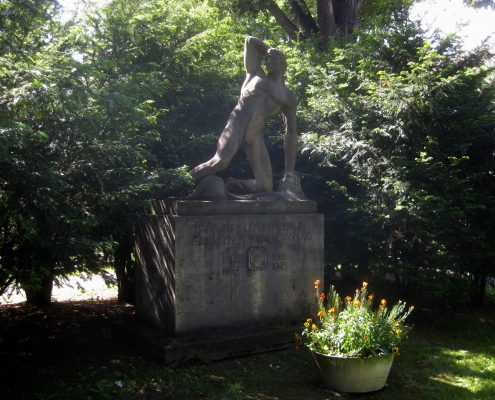 Steigfriedhof Stuttgart_Ehrenmal-Leibrock