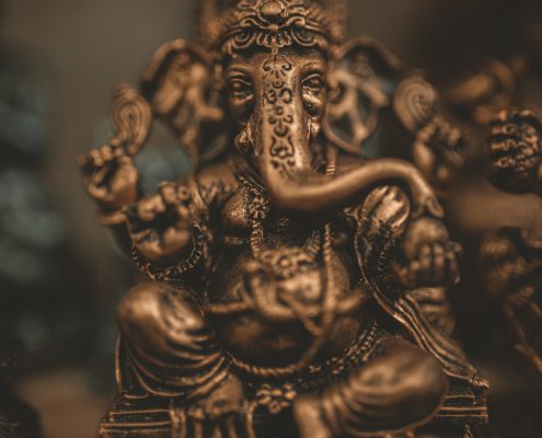 Goldene Figur des Ganesha